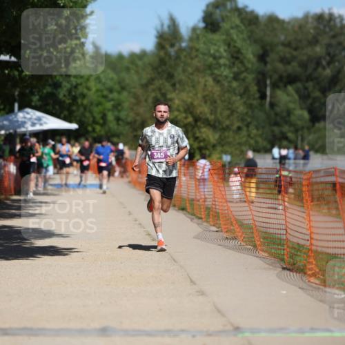 07.09.2025 - 19. Norderstedt Triathlon Michael Strokosch http://msf.ph/oto/8807396 07.09.2025 13:19:29 Laufen 345 meine-sportfotos.de