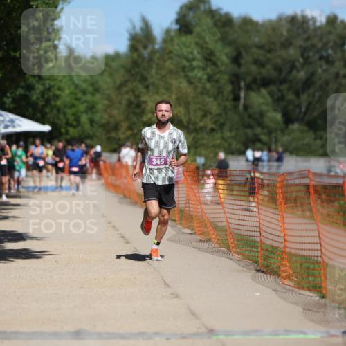 07.09.2025 - 19. Norderstedt Triathlon Michael Strokosch http://msf.ph/oto/8807412 07.09.2025 13:19:30 Laufen 345 meine-sportfotos.de