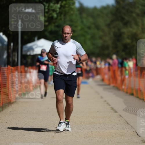 07.09.2025 - 19. Norderstedt Triathlon Michael Strokosch http://msf.ph/oto/8807445 07.09.2025 12:12:59 Laufen 286, 710, 861 meine-sportfotos.de