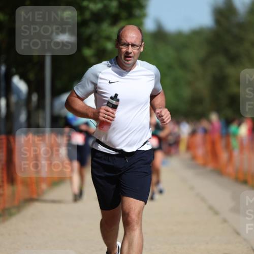 07.09.2025 - 19. Norderstedt Triathlon Michael Strokosch http://msf.ph/oto/8807459 07.09.2025 12:13:01 Laufen 286, 710, 861, 1308, 1367 meine-sportfotos.de