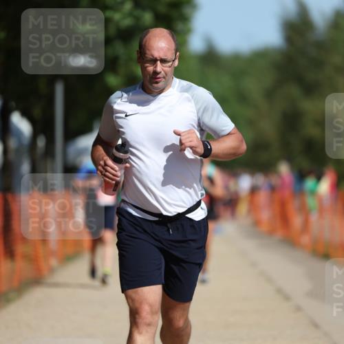 07.09.2025 - 19. Norderstedt Triathlon Michael Strokosch http://msf.ph/oto/8807462 07.09.2025 12:13:01 Laufen 286, 710, 861, 1308, 1367 meine-sportfotos.de