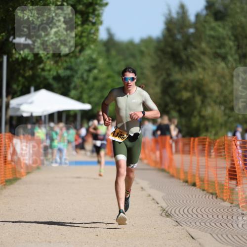 07.09.2025 - 19. Norderstedt Triathlon Michael Strokosch http://msf.ph/oto/8807491 07.09.2025 11:30:46 Laufen 1188 meine-sportfotos.de