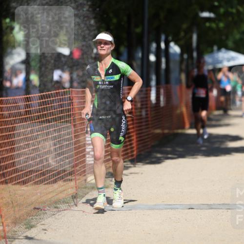 07.09.2025 - 19. Norderstedt Triathlon Michael Strokosch http://msf.ph/oto/8807506 07.09.2025 13:19:40 Laufen 197, 1221, 1262 meine-sportfotos.de
