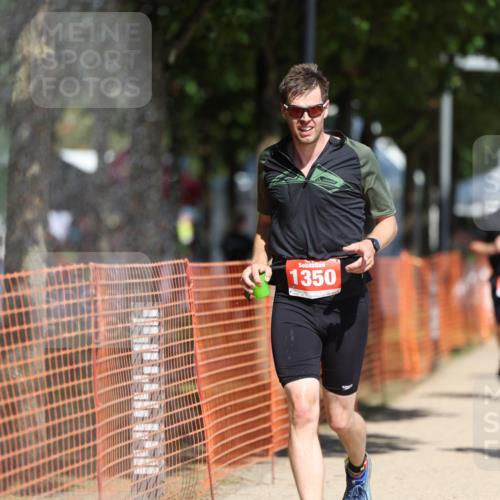 07.09.2025 - 19. Norderstedt Triathlon Michael Strokosch http://msf.ph/oto/8807529 07.09.2025 12:41:33 Laufen 164, 287, 823, 846, 1350 meine-sportfotos.de