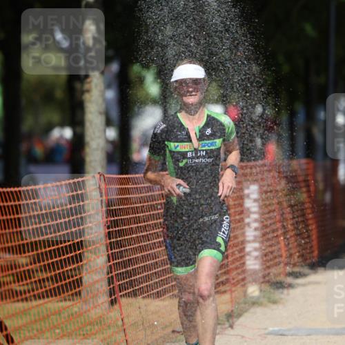 07.09.2025 - 19. Norderstedt Triathlon Michael Strokosch http://msf.ph/oto/8807537 07.09.2025 13:19:42 Laufen 197, 1221, 1262 meine-sportfotos.de