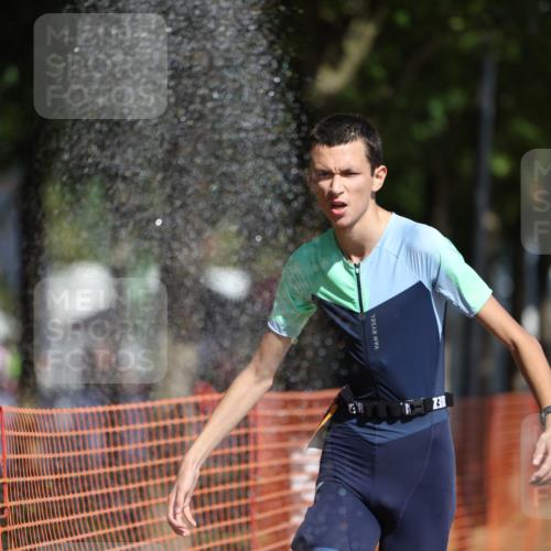 07.09.2025 - 19. Norderstedt Triathlon Michael Strokosch http://msf.ph/oto/8807614 07.09.2025 12:13:28 Laufen 765, 1161, 1182, 1190 meine-sportfotos.de