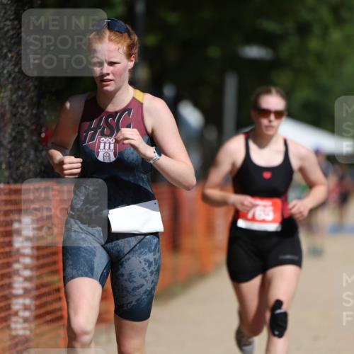 07.09.2025 - 19. Norderstedt Triathlon Michael Strokosch http://msf.ph/oto/8807640 07.09.2025 12:13:32 Laufen 765, 1161, 1182, 1190 meine-sportfotos.de