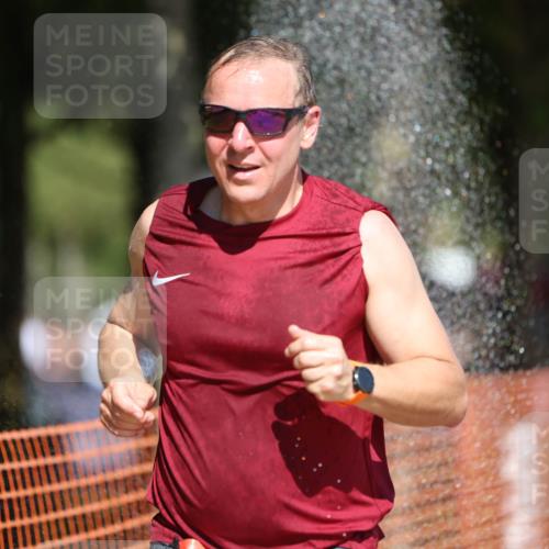 07.09.2025 - 19. Norderstedt Triathlon Michael Strokosch http://msf.ph/oto/8807672 07.09.2025 12:41:42 Laufen 287, 823, 846, 1309 meine-sportfotos.de