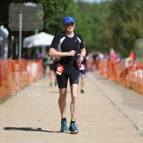 07.09.2025 - 19. Norderstedt Triathlon Michael Strokosch http://msf.ph/oto/8807685 07.09.2025 12:13:42 Laufen 306 meine-sportfotos.de