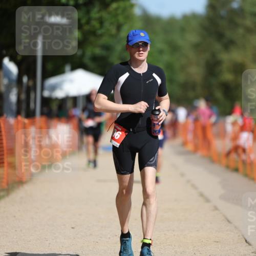 07.09.2025 - 19. Norderstedt Triathlon Michael Strokosch http://msf.ph/oto/8807693 07.09.2025 12:13:42 Laufen 306 meine-sportfotos.de