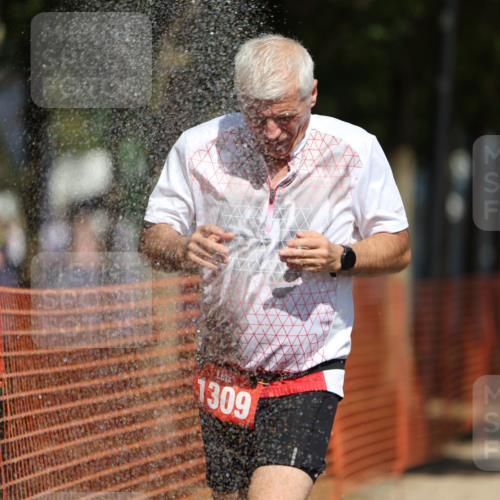 07.09.2025 - 19. Norderstedt Triathlon Michael Strokosch http://msf.ph/oto/8807709 07.09.2025 12:41:49 Laufen 756, 1309 meine-sportfotos.de