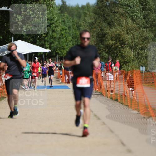 07.09.2025 - 19. Norderstedt Triathlon Michael Strokosch http://msf.ph/oto/8807727 07.09.2025 12:13:47 Laufen 287, 306, 748 meine-sportfotos.de