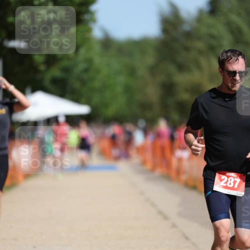 07.09.2025 - 19. Norderstedt Triathlon Michael Strokosch http://msf.ph/oto/8807744 07.09.2025 12:13:49 Laufen 287, 748 meine-sportfotos.de