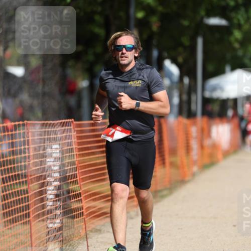 07.09.2025 - 19. Norderstedt Triathlon Michael Strokosch http://msf.ph/oto/8807757 07.09.2025 12:13:51 Laufen 287, 748 meine-sportfotos.de