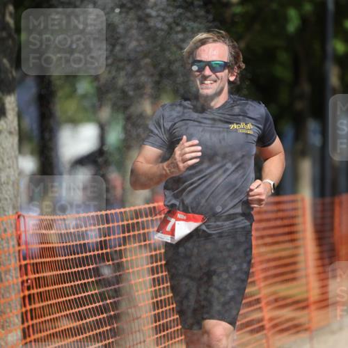 07.09.2025 - 19. Norderstedt Triathlon Michael Strokosch http://msf.ph/oto/8807771 07.09.2025 12:13:52 Laufen 287, 748 meine-sportfotos.de