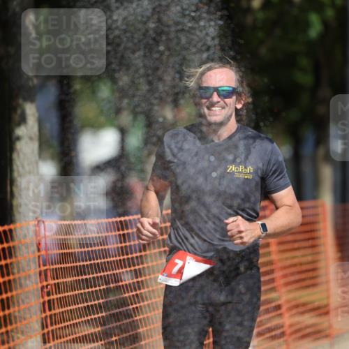 07.09.2025 - 19. Norderstedt Triathlon Michael Strokosch http://msf.ph/oto/8807773 07.09.2025 12:13:53 Laufen 287, 748 meine-sportfotos.de
