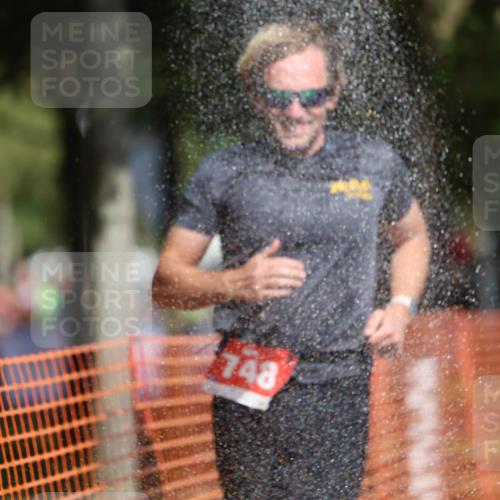 07.09.2025 - 19. Norderstedt Triathlon Michael Strokosch http://msf.ph/oto/8807782 07.09.2025 12:13:53 Laufen 287, 748 meine-sportfotos.de