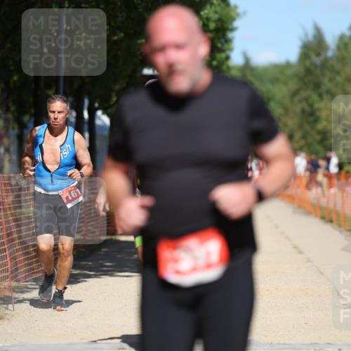 07.09.2025 - 19. Norderstedt Triathlon Michael Strokosch http://msf.ph/oto/8807788 07.09.2025 13:19:57 Laufen 161, 205, 808, 1321, 1397 meine-sportfotos.de