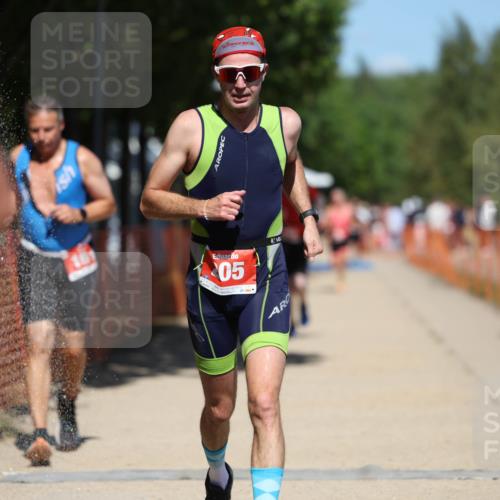 07.09.2025 - 19. Norderstedt Triathlon Michael Strokosch http://msf.ph/oto/8807793 07.09.2025 13:19:58 Laufen 161, 205, 808, 1321, 1397 meine-sportfotos.de