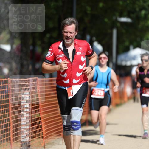07.09.2025 - 19. Norderstedt Triathlon Michael Strokosch http://msf.ph/oto/8807799 07.09.2025 12:41:58 Laufen 756, 800, 1243, 1327 meine-sportfotos.de