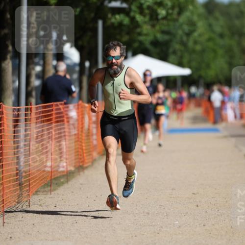 07.09.2025 - 19. Norderstedt Triathlon Michael Strokosch http://msf.ph/oto/8807807 07.09.2025 11:31:18 Laufen 196, 1171, 1198 meine-sportfotos.de