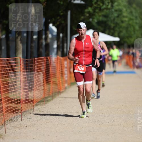 07.09.2025 - 19. Norderstedt Triathlon Michael Strokosch http://msf.ph/oto/8807811 07.09.2025 12:14:02 Laufen 704, 1334 meine-sportfotos.de