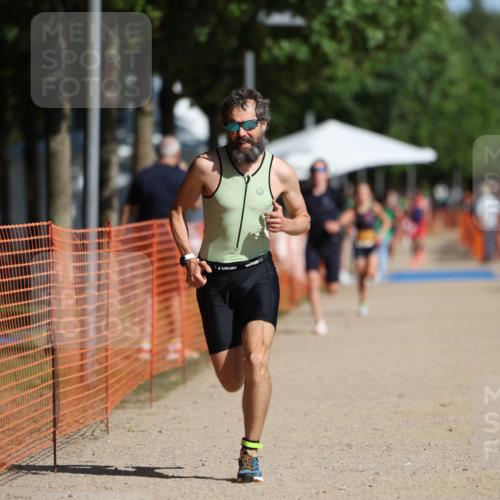 07.09.2025 - 19. Norderstedt Triathlon Michael Strokosch http://msf.ph/oto/8807818 07.09.2025 11:31:18 Laufen 196, 1171, 1198 meine-sportfotos.de