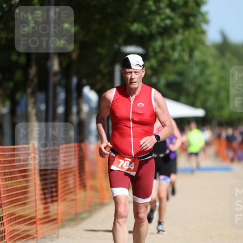 07.09.2025 - 19. Norderstedt Triathlon Michael Strokosch http://msf.ph/oto/8807831 07.09.2025 12:14:04 Laufen 704, 1334 meine-sportfotos.de