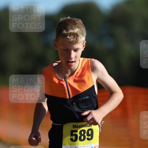 07.09.2025 - 19. Norderstedt Triathlon Michael Strokosch http://msf.ph/oto/8807861 07.09.2025 09:49:43 Laufen 589 meine-sportfotos.de