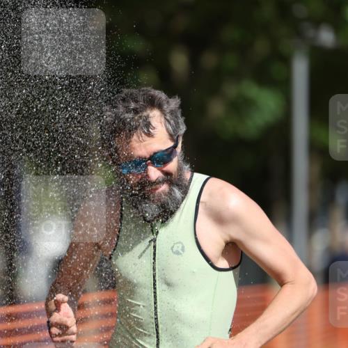 07.09.2025 - 19. Norderstedt Triathlon Michael Strokosch http://msf.ph/oto/8807864 07.09.2025 11:31:21 Laufen 196, 1160, 1198 meine-sportfotos.de