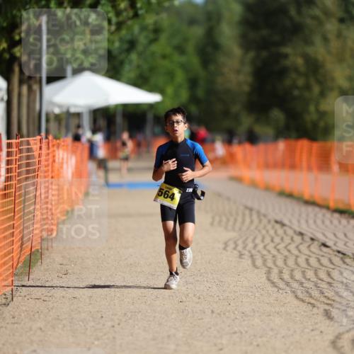 07.09.2025 - 19. Norderstedt Triathlon Michael Strokosch http://msf.ph/oto/8807874 07.09.2025 09:49:53 Laufen 564 meine-sportfotos.de