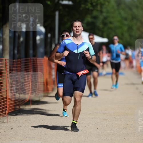 07.09.2025 - 19. Norderstedt Triathlon Michael Strokosch http://msf.ph/oto/8807886 07.09.2025 12:42:06 Laufen 168, 189, 215, 717, 741, 1327 meine-sportfotos.de