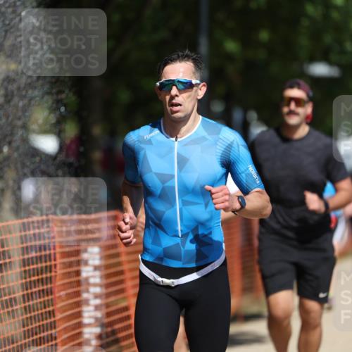 07.09.2025 - 19. Norderstedt Triathlon Michael Strokosch http://msf.ph/oto/8807937 07.09.2025 12:42:12 Laufen 168, 189, 215, 717, 741, 793, 1249, 1300 meine-sportfotos.de