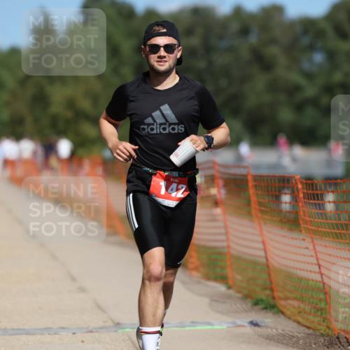 07.09.2025 - 19. Norderstedt Triathlon Michael Strokosch http://msf.ph/oto/8807994 07.09.2025 13:20:22 Laufen 141, 142, 1299 meine-sportfotos.de
