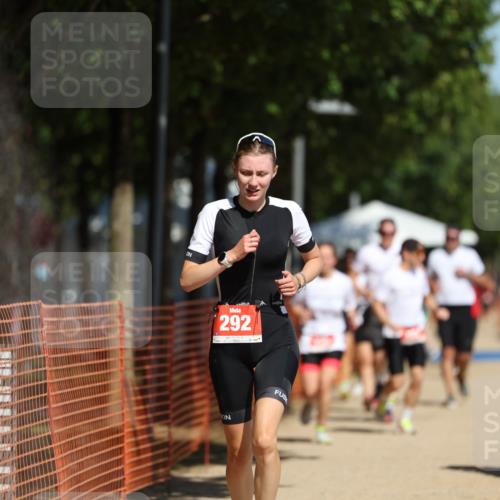 07.09.2025 - 19. Norderstedt Triathlon Michael Strokosch http://msf.ph/oto/8808023 07.09.2025 12:42:31 Laufen 139, 261, 292, 780, 828 meine-sportfotos.de