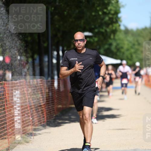 07.09.2025 - 19. Norderstedt Triathlon Michael Strokosch http://msf.ph/oto/8808025 07.09.2025 13:20:25 Laufen 141, 142, 754, 1299 meine-sportfotos.de