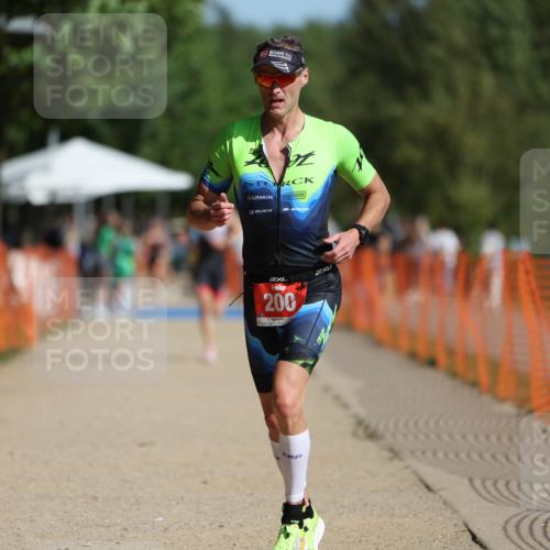07.09.2025 - 19. Norderstedt Triathlon Michael Strokosch http://msf.ph/oto/8808077 07.09.2025 11:31:45 Laufen 200, 1390 meine-sportfotos.de