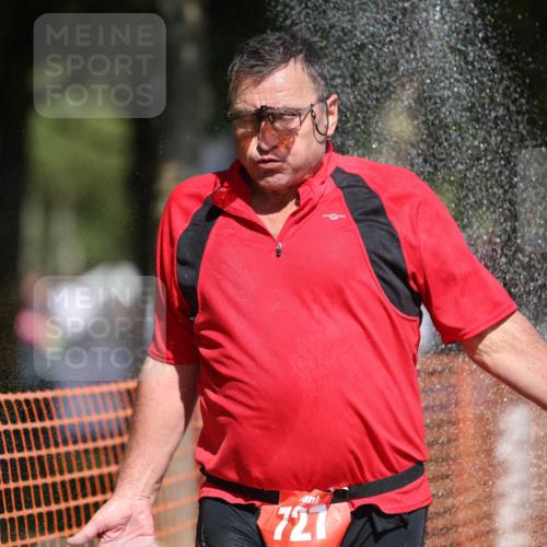 07.09.2025 - 19. Norderstedt Triathlon Michael Strokosch http://msf.ph/oto/8808161 07.09.2025 12:42:53 Laufen 727 meine-sportfotos.de