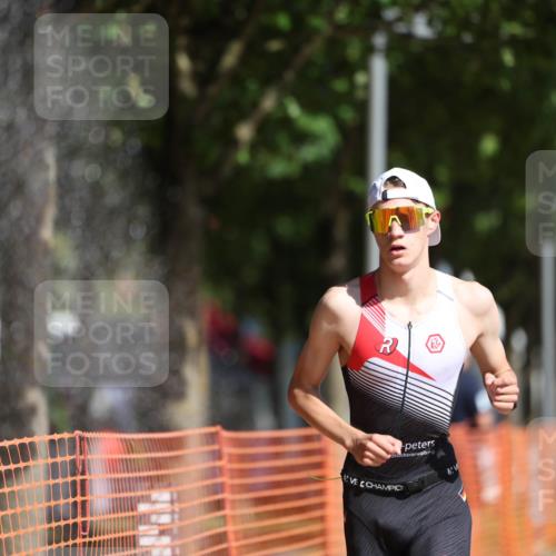 07.09.2025 - 19. Norderstedt Triathlon Michael Strokosch http://msf.ph/oto/8808171 07.09.2025 11:31:53 Laufen 1176 meine-sportfotos.de
