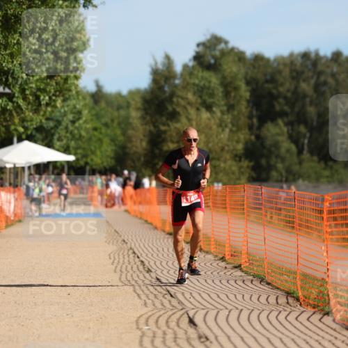 07.09.2025 - 19. Norderstedt Triathlon Michael Strokosch http://msf.ph/oto/8808185 07.09.2025 10:29:41 Laufen 1148 meine-sportfotos.de