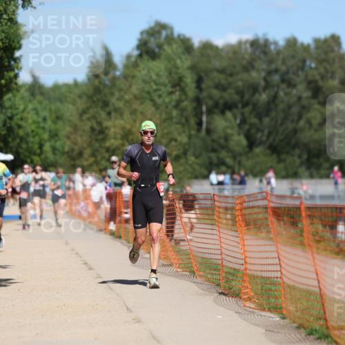 07.09.2025 - 19. Norderstedt Triathlon Michael Strokosch http://msf.ph/oto/8808211 07.09.2025 13:21:02 Laufen 209, 311, 759 meine-sportfotos.de
