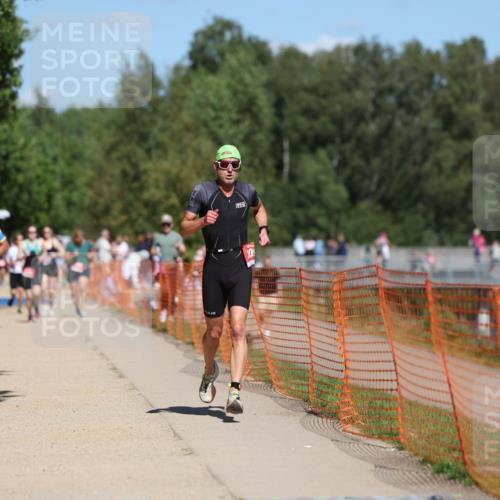 07.09.2025 - 19. Norderstedt Triathlon Michael Strokosch http://msf.ph/oto/8808220 07.09.2025 13:21:02 Laufen 209, 311, 759 meine-sportfotos.de