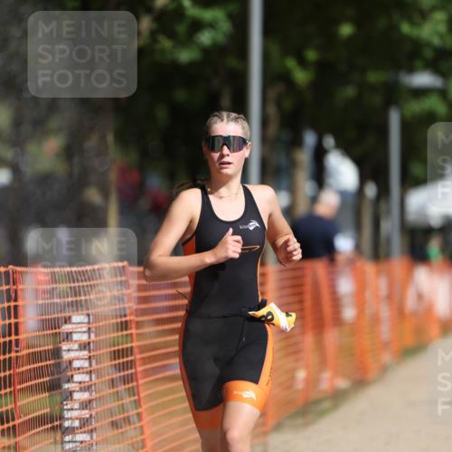 07.09.2025 - 19. Norderstedt Triathlon Michael Strokosch http://msf.ph/oto/8808251 07.09.2025 11:32:04 Laufen 760, 1168 meine-sportfotos.de