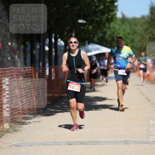 07.09.2025 - 19. Norderstedt Triathlon Michael Strokosch http://msf.ph/oto/8808257 07.09.2025 13:21:06 Laufen 209, 311, 759 meine-sportfotos.de