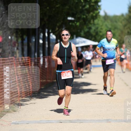 07.09.2025 - 19. Norderstedt Triathlon Michael Strokosch http://msf.ph/oto/8808261 07.09.2025 13:21:06 Laufen 209, 311, 759 meine-sportfotos.de