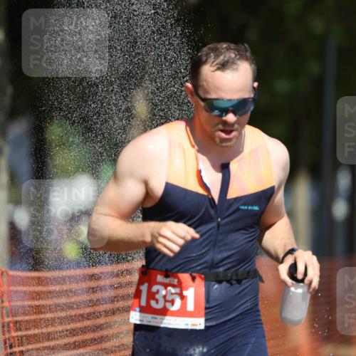 07.09.2025 - 19. Norderstedt Triathlon Michael Strokosch http://msf.ph/oto/8808275 07.09.2025 12:43:16 Laufen 818, 1294, 1351, 1379 meine-sportfotos.de