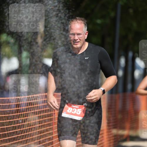07.09.2025 - 19. Norderstedt Triathlon Michael Strokosch http://msf.ph/oto/8808345 07.09.2025 12:43:31 Laufen 835, 1268, 1380 meine-sportfotos.de