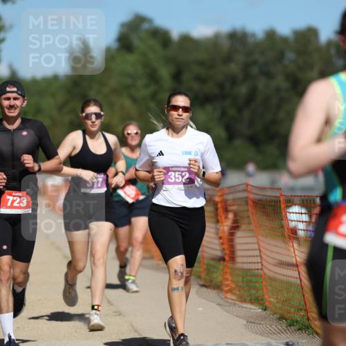 07.09.2025 - 19. Norderstedt Triathlon Michael Strokosch http://msf.ph/oto/8808365 07.09.2025 13:21:17 Laufen 240, 305, 317, 352, 723, 1360 meine-sportfotos.de