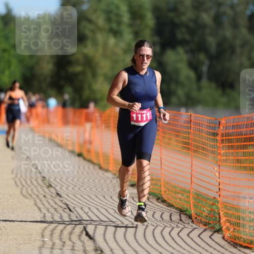 07.09.2025 - 19. Norderstedt Triathlon Michael Strokosch http://msf.ph/oto/8808370 07.09.2025 10:30:18 Laufen 1111 meine-sportfotos.de