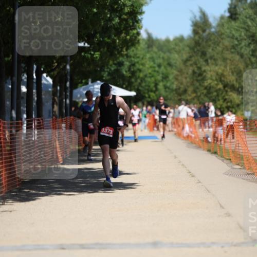07.09.2025 - 19. Norderstedt Triathlon Michael Strokosch http://msf.ph/oto/8808398 07.09.2025 13:21:22 Laufen 305, 317, 1373 meine-sportfotos.de